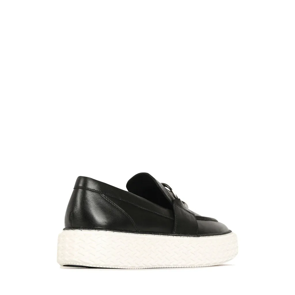 EOS Trina Loafer Black